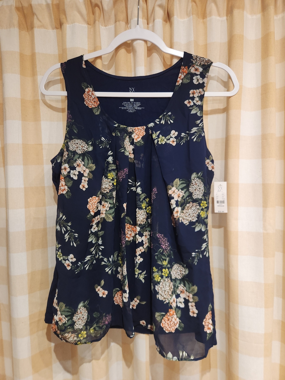 New York & Company Navy Floral Pleated Sleeveless Tank